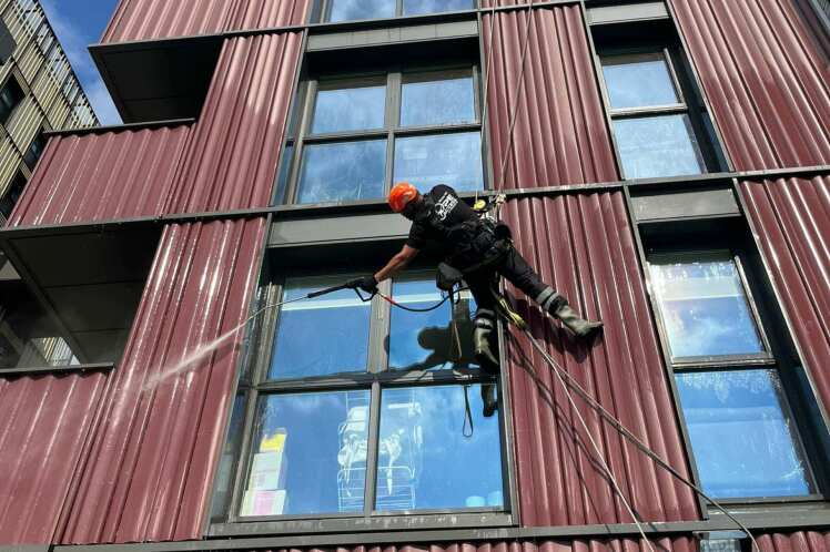 نماشویی با فشار آب بالا